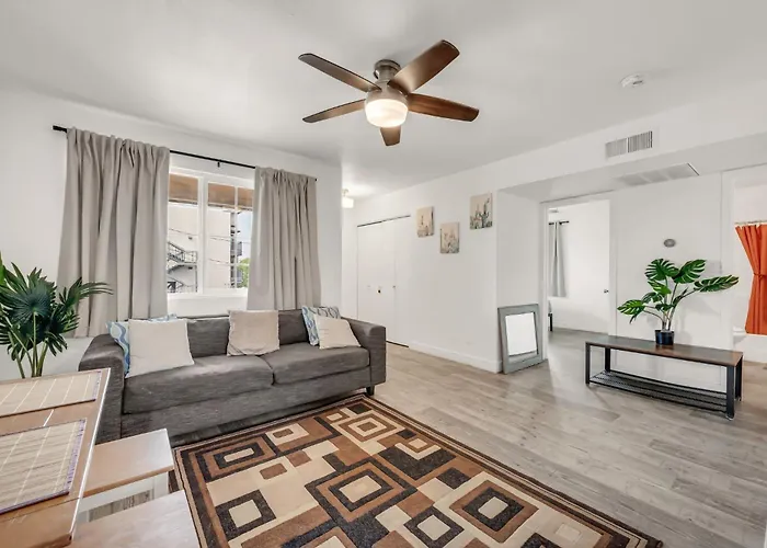 Modern 2 Bed Near Honorhealth Asu And Town Free Parking Tempe